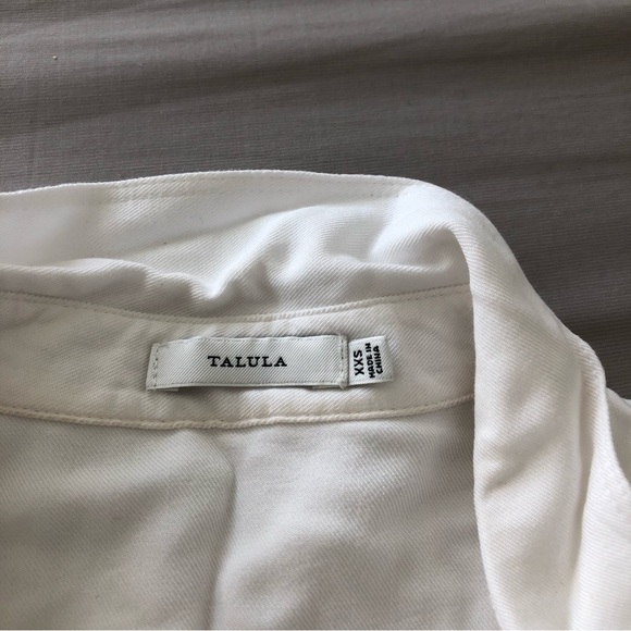 Talula Aritzia white button up. Irons well into smooth shirt. Light for summer! - Picture 5 of 5